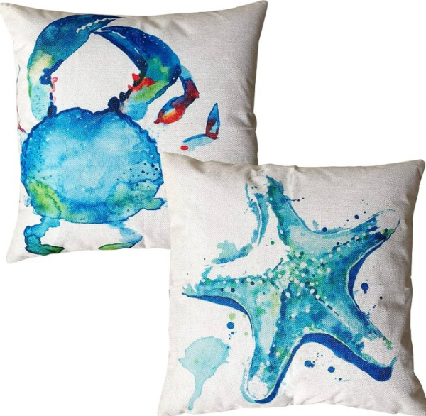 Bantal dengan Motif Bintang Laut dan Kepiting